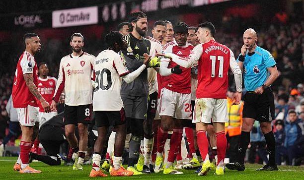 开云体育保障-白卷也算好答卷？利物浦见招拆招，只叹康纳伤不起